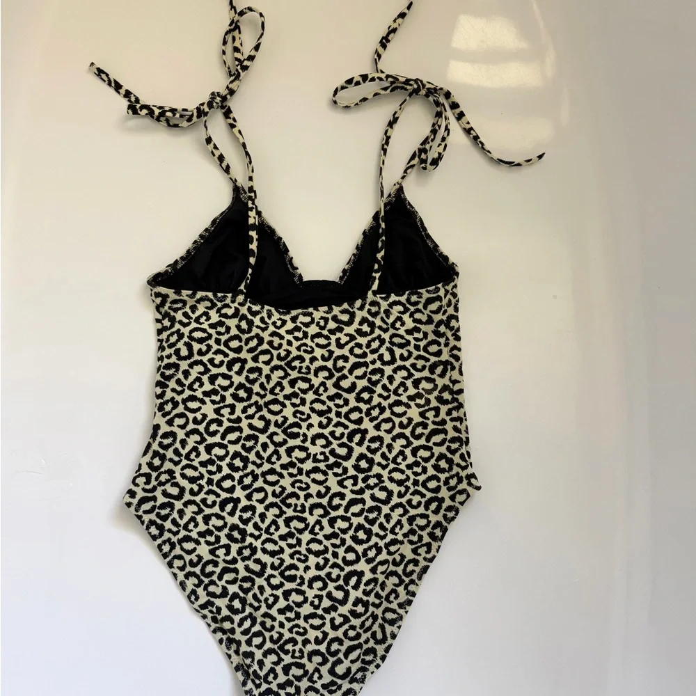 Solid & Striped Leopard Print Women's one piece swimsuit